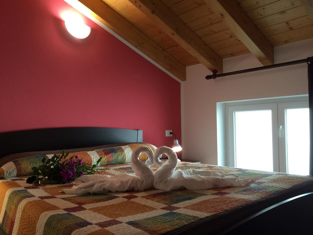 Residence Le Azalee & Spa فيركانا الغرفة الصورة