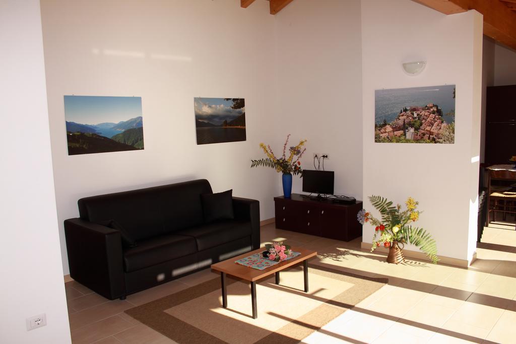 Residence Le Azalee & Spa فيركانا الغرفة الصورة