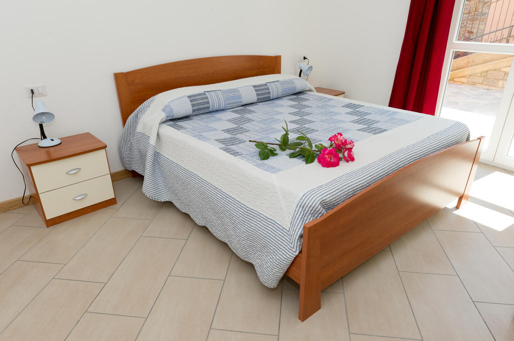 Residence Le Azalee & Spa فيركانا الغرفة الصورة